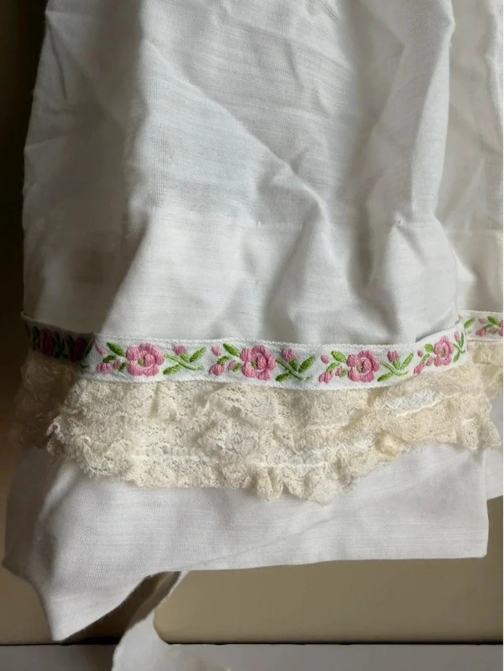 Vintage Handmade White Pinafore Apron Dress Floral Lace Trim Cottagecore 2T